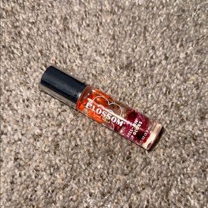 Blossom Roll-On Lip Gloss